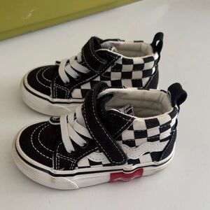 Infant/Toddler high top sneakers